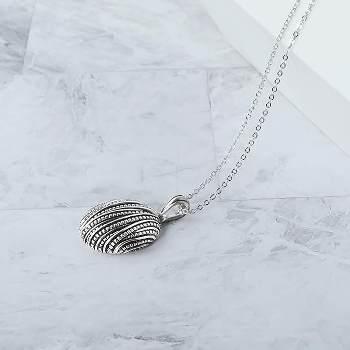 Mytys Coin Pendant Necklace for Women 18K Gold and Silver Intertwined Crossover Pendant Two Tone Necklaces Christmas Jewelry Gift