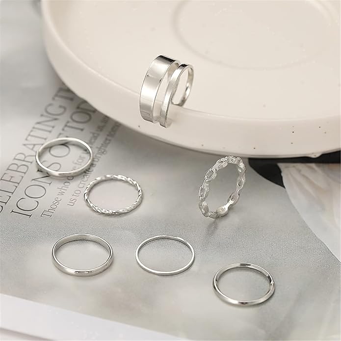 FAXHION Gold Knuckle Rings Set for Women Snake Chain Stacking Ring Vintage BOHO Midi Rings SIze Mixed