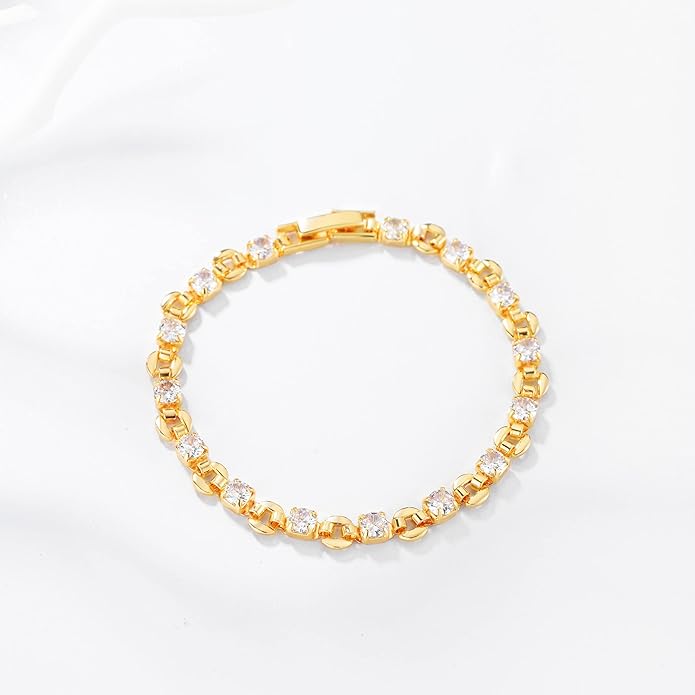 LOYATA Chain Bracelet Gold Link 14K Gold Plated Dainty Pearl Bracelet Simple Jewelry Gift for Women