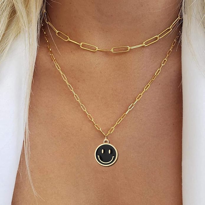 Smile Pendant Necklace Smile Face Chain Necklace Paperclip Necklace Cute Round Pendant Necklace Preppy Jewelry for Women Girls