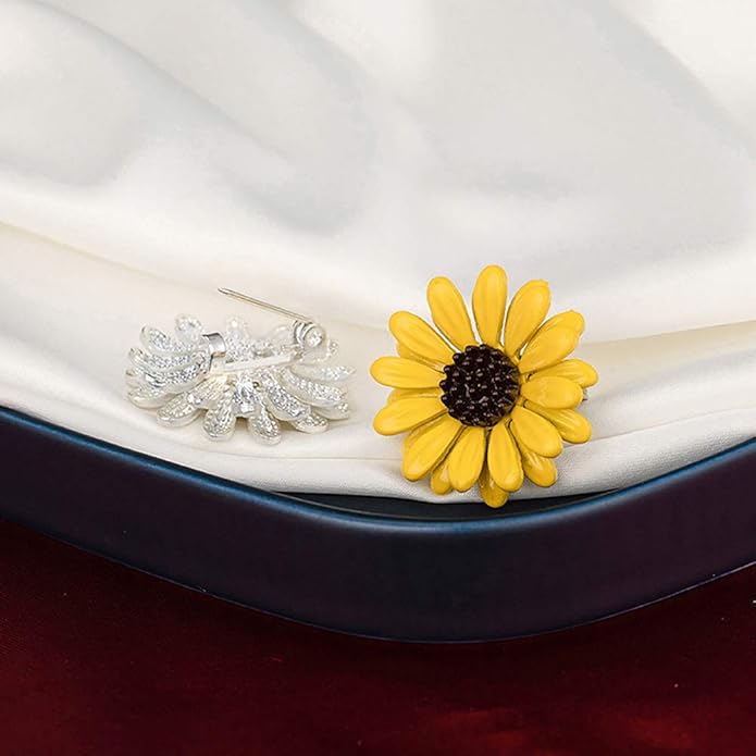 HUJUON Daisy Flower Brooch Pin for Women. Yellow Sunflower Collar Pin Chrysanthemum Brooch Coat Hat Sweater Accessories