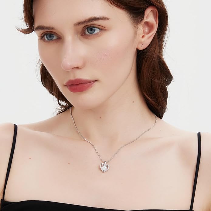 G&GEMSJEW Heart Necklaces for Women, 1-2 Carats Moissanite, 18K White Gold-Plated 925 Sterling Silver Round Brilliant Cut Moissanite Imitation Diamond Necklaces, Jewelry Gifts for Christmas Valentine's Day,Anniversary Present for Wife Women