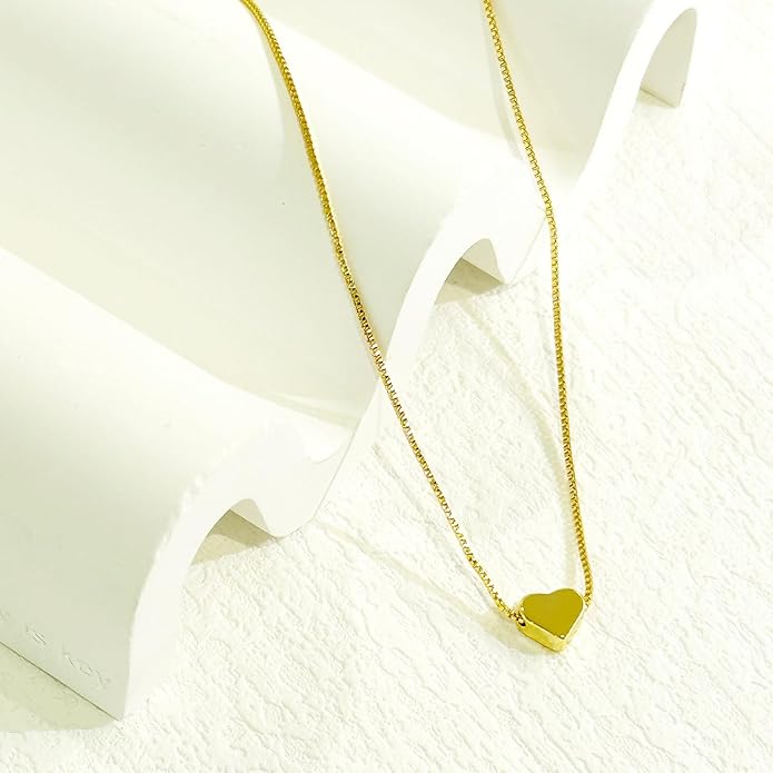 Cute Heart Necklace Dainty 18k Gold Plated Tiny Heart Pendant Choker Necklaces Small Gold Love Open Heart Chain Necklace for Women Simple Gold Necklace for Women Trendy Jewelry