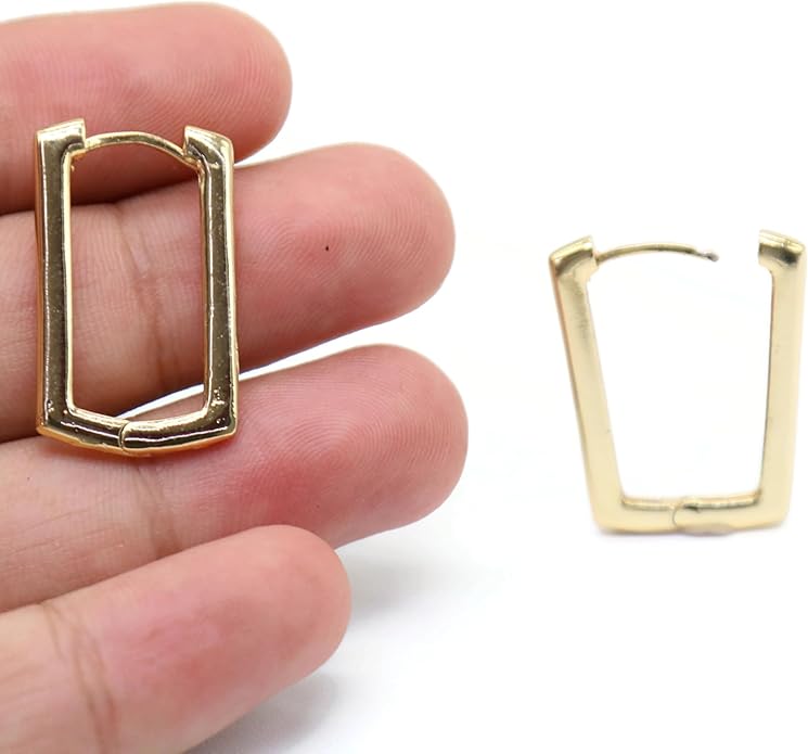 Minimalist Gold Rectangle Hoop Earrings for Women – Modern Geometric Design, Lightweight & Stylish Everyday Jewelry.KT0056