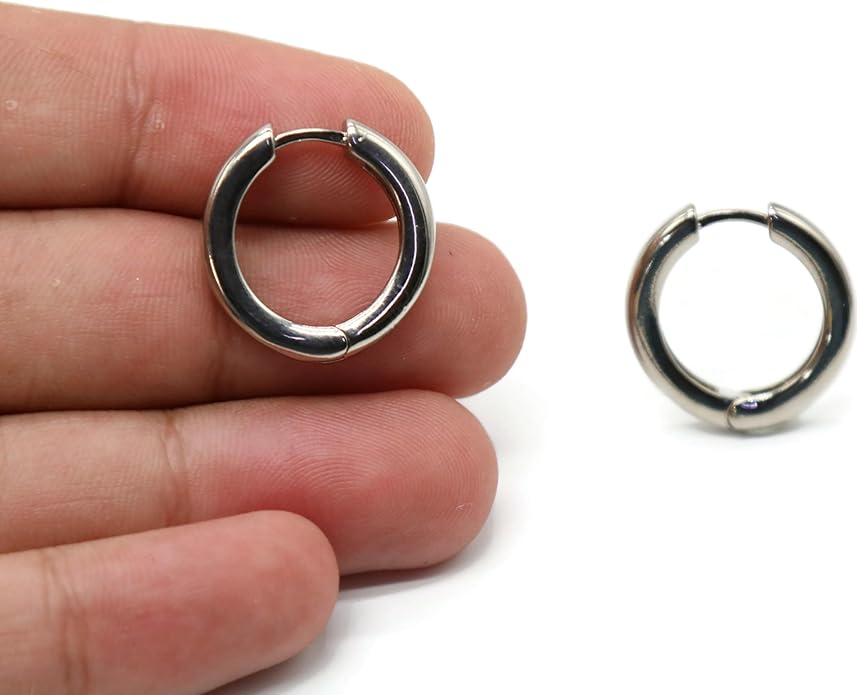 Minimalist Plain Huggie Hoop Earrings for Women – Lightweight 20mm Fashion Jewelry, Everyday Wear.KT003