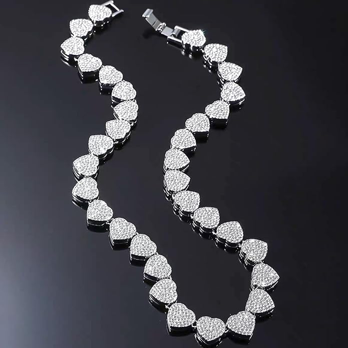 Zeffy Dainty Gold Heart Necklace for Women Trendy 14K Gold/Silver Plate Cute Heart Pendant Choker Necklaces Gold Love Heart Chain Necklace for Women Dainty Gold Jewelry Gifts for Women