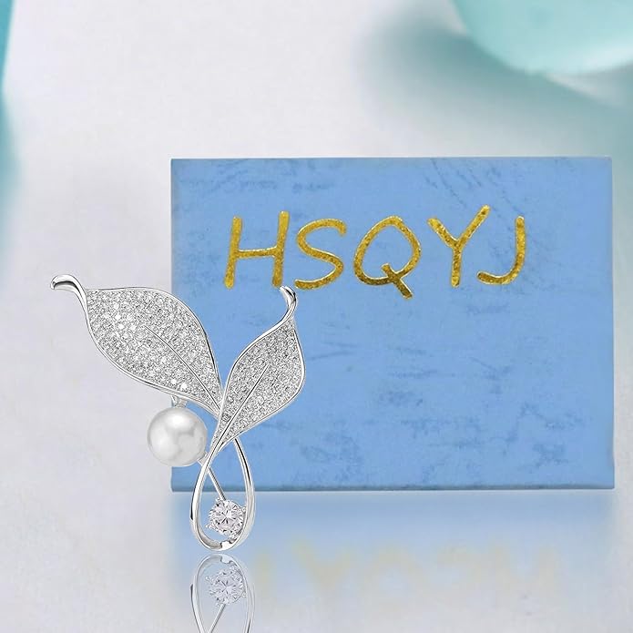 Crystal Pearl Flower Brooches Pins Fashion Beautiful Created Rhinestone Floral Brooch Good Idea for Party Dance Wedding Banquet for Elegant Women Girl