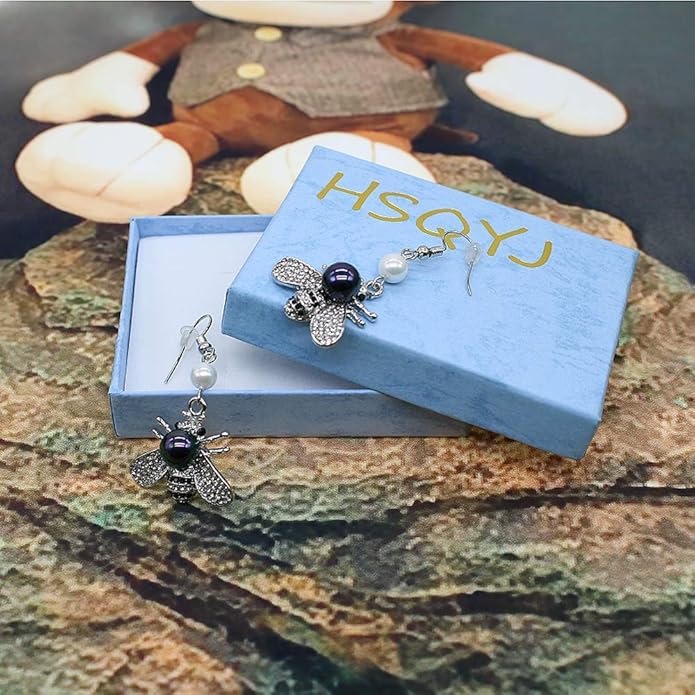 Honey Bee Brooches Crystal Insect Themed Bee Brooch Animal Fashion Shell Pearl Brooch Pin Gold Tone