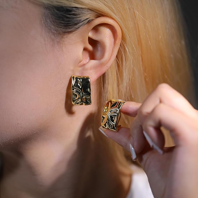 Two Tone Huggie Hoop Earrings Cross Over Design Twisted Rope Silver Gold Statement Wide Band Clip On Hoops for Women Fashion Jewelry Gift