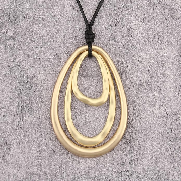Boho Necklaces for Women Chunky Circle Necklace Layered Boho Circle Leather Choker Necklace Long Vintage Necklaces Bohemian Jewlery Gifts