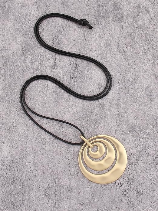 Boho Necklaces for Women Chunky Circle Necklace Layered Boho Circle Leather Choker Necklace Long Vintage Necklaces Bohemian Jewlery Gifts