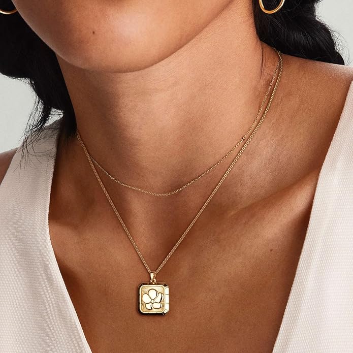 Gold Flower Pendant Necklace Dainty Floral Choker 14K Plated Shining Cute Heart Necklace for Women