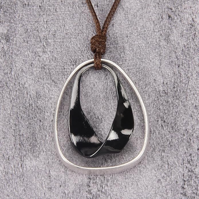 Boho Necklaces for Women Chunky Circle Necklace Layered Boho Circle Leather Choker Necklace Long Vintage Necklaces Bohemian Jewlery Gifts