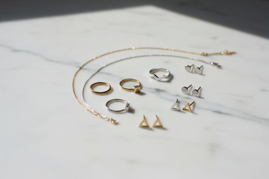 💎✨ Minimalist Jewelry Brands to Watch
