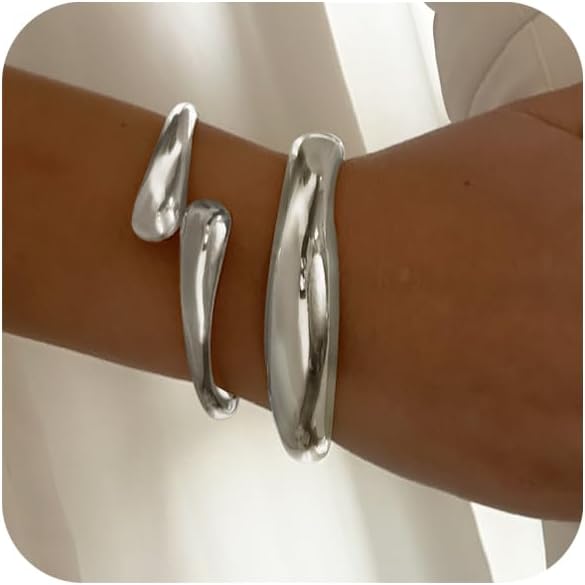 Rainhonor Chunky Gold Bangles Bracelets for Women Gold Cuff Bracelet Set Waterproof Non Tarnish Stack Bracelet for Women Gifts
