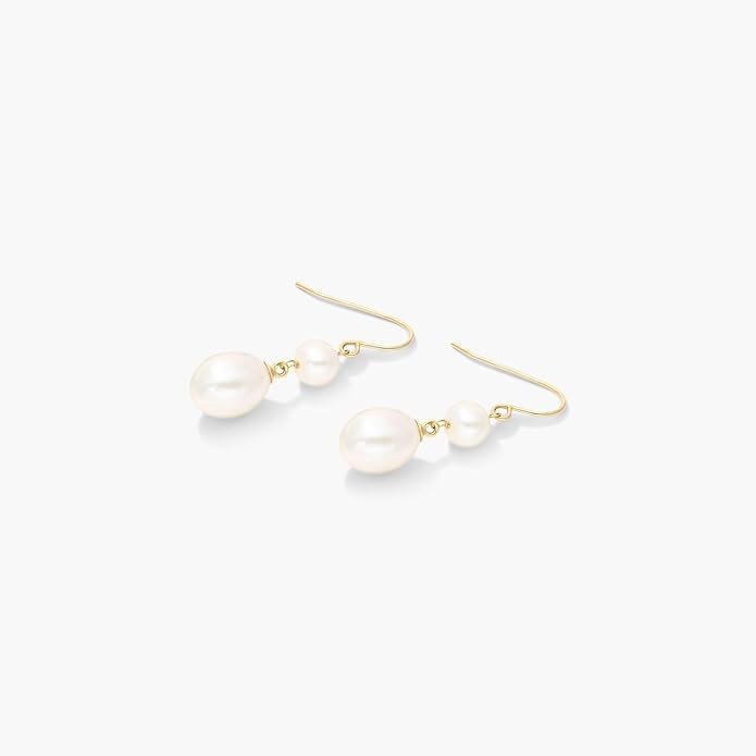 Long Pearl Earrings for Women 18K Gold Plated Hypoallergenic Lightweight Pearl Dangle Drop Earrings for Wedding Elegant Jewelry for Bridal Christmas Gift