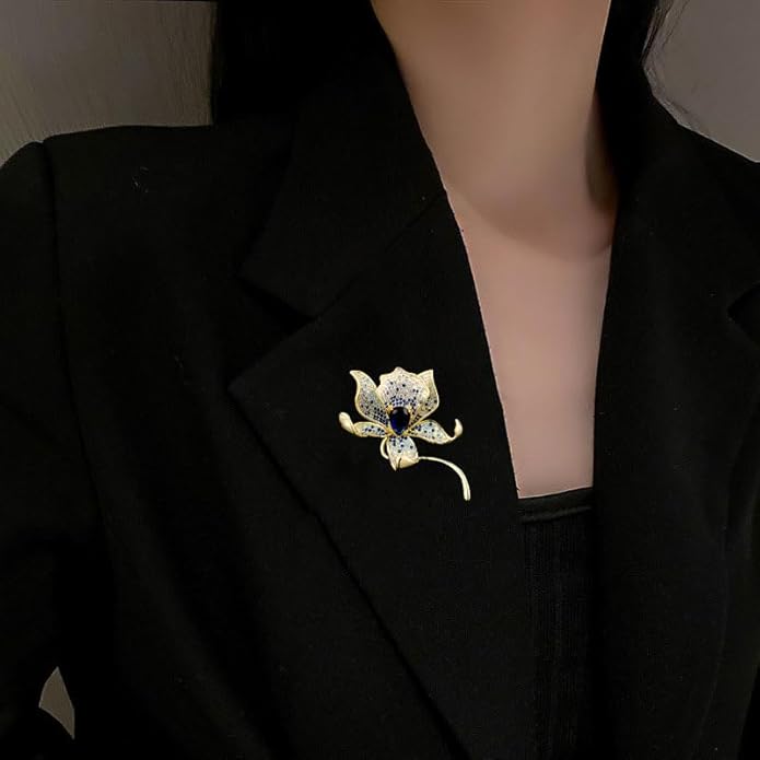 Stunning Handmade Lily Brooch in 14K Gold with Crystal Encrusted, Luxurious Moissanite Botanical Floral Corsage, Ideal Botanical Theme Shawl Accessory