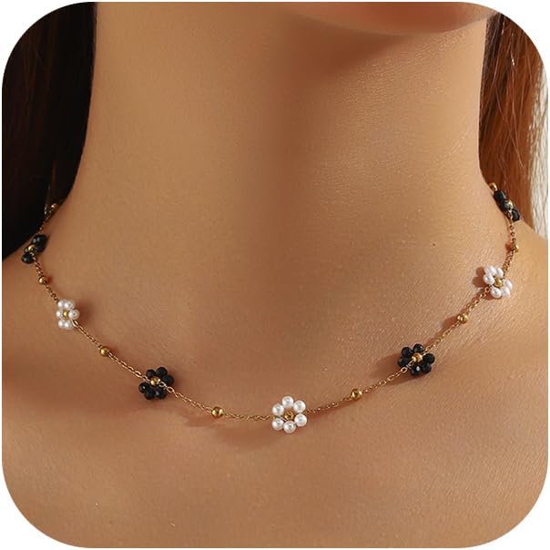 Daisy Pearl Necklaces for Women, Gold Plated Stainless Steel Handmade Flower Choker Jewelry Women Gifts