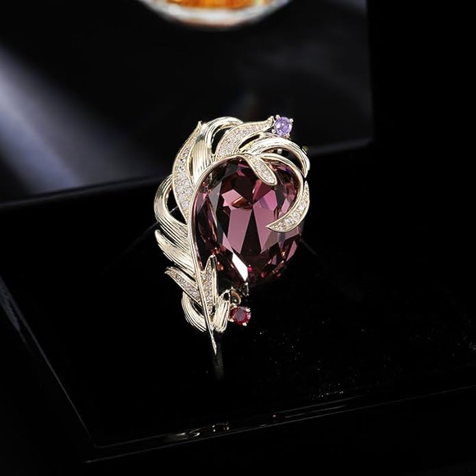 14K Gold Vintage Crystal Feather Brooch, Moissanite Detailing, Chic Statement Pin for Coats and Fashion Ensembles