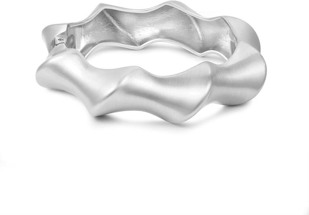 jokcde Chunky Gold/Silver Gold Cuff Bangle Bracelets for Women Trendy Hinged Cuff Open Wide Chunky Gold Bracelet Minimalist Bangle Jewelry Gift