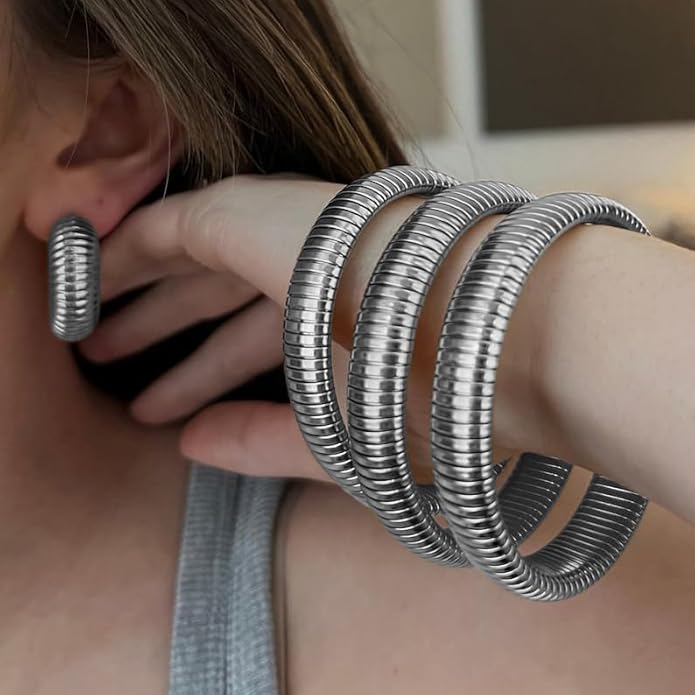 UILZ 3-Pack Gold Bangles Bracelet for Women - 24K Real Gold Plated Stainless Steel Chunky Stretch Bangles Stackable Wide Bracelet Jewelry for Everyday & Special Occasions Pulseras Para Mujer