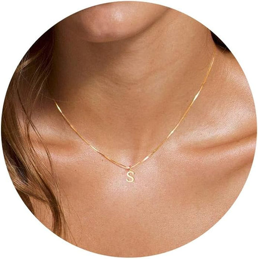 Foxgirl Gold Initial Necklaces for Women, Dainty Gold Letter Necklace Tiny A-Z Pendant Choker Necklace Trendy Cute Personalized Monogram Name Necklace Gold Jewelry Necklace for Women Gift