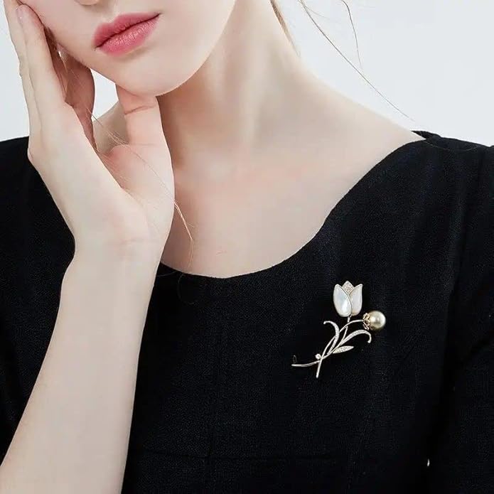 Rhinestone Flower Brooch Austrian Crystal Flower Pin 18k Gold Plated Floral Brooch Lapel Pin Jewelry Mother's Day Birthday Gifts for Mom Wife