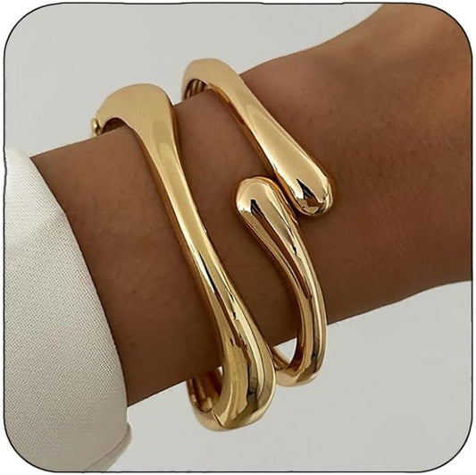 Rainhonor Chunky Gold Bangles Bracelets for Women Gold Cuff Bracelet Set Waterproof Non Tarnish Stack Bracelet for Women Gifts
