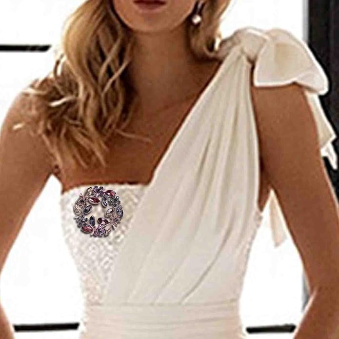 Crystal Pearl Flower Brooches Pins Fashion Beautiful Created Rhinestone Floral Brooch Good Idea for Party Dance Wedding Banquet for Elegant Women Girl
