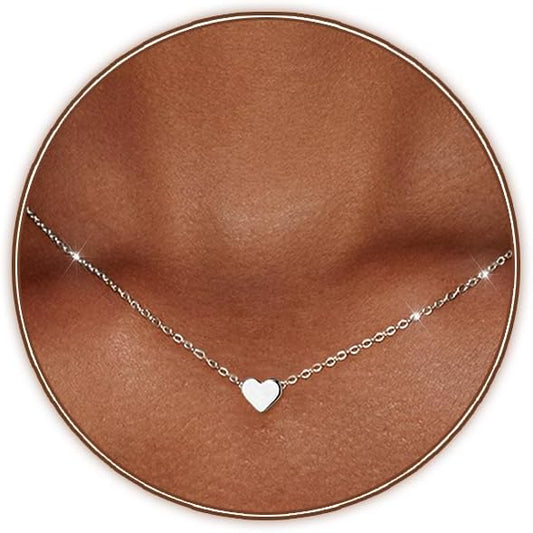 Zeffy Dainty Gold Heart Necklace for Women Trendy 14K Gold/Silver Plate Cute Heart Pendant Choker Necklaces Gold Love Heart Chain Necklace for Women Dainty Gold Jewelry Gifts for Women