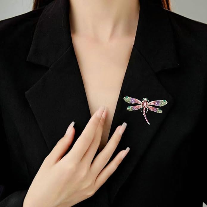 14K Gold Dynamic Dragonfly Brooch with Moissanite Wing Design, A Day-to-Night Transition Accessory, Suitable for Office and Dinner Parties