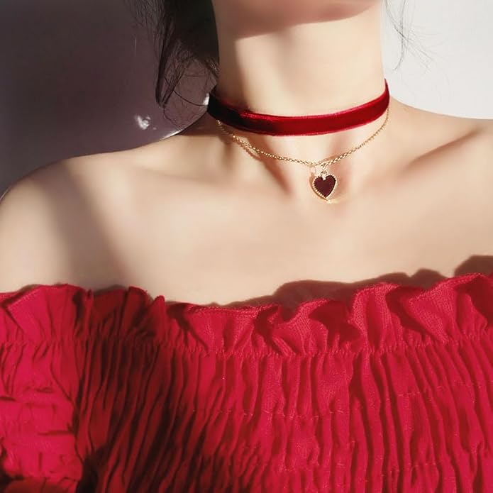 Black Choker Necklaces for Women 90s Red Black Velvet Choker Necklace Thick Thin Chocker Tube Heart Circle Choker Necklace Lace Tatto Collar Necklace Goth Choker Jewelry