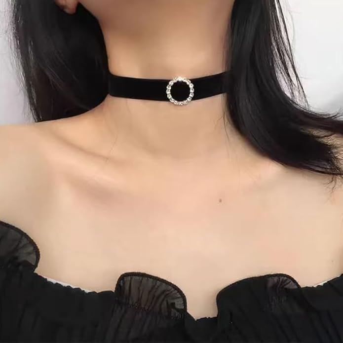 Black Choker Necklaces for Women 90s Red Black Velvet Choker Necklace Thick Thin Chocker Tube Heart Circle Choker Necklace Lace Tatto Collar Necklace Goth Choker Jewelry