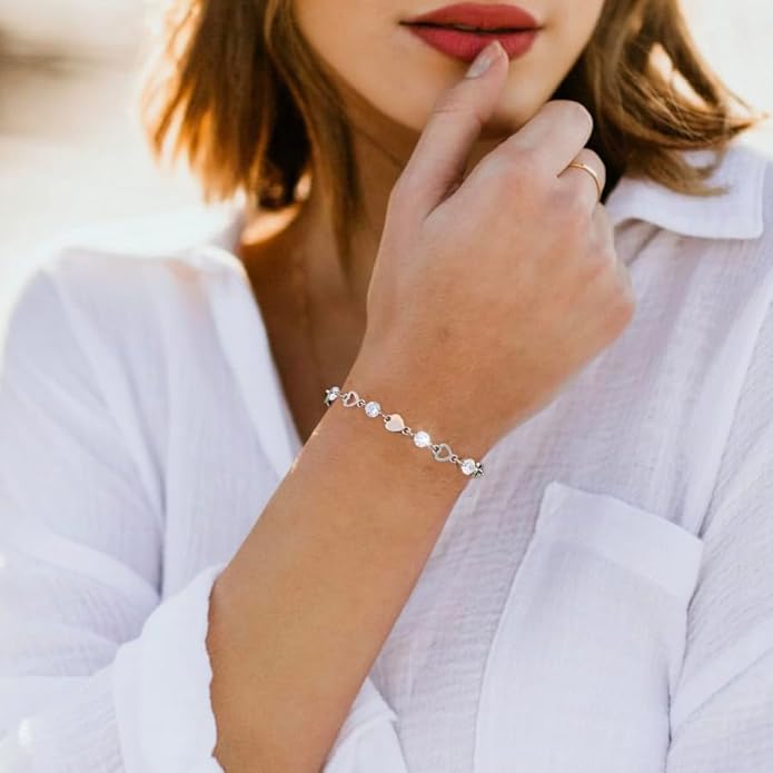 To My Future Wife Crystal Heart Bracelet Gift From Future Husband, Beautiful Jewelry Birthday, Christmas, Valentine’s Day, Bracelet For Her With Heartfelt Message & Elegant Box
