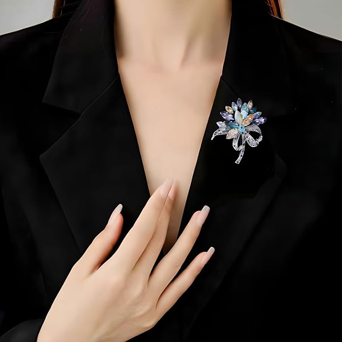 Sparkling Rhinestone Flower Brooch Pin Premium Blue Purple Crystal Flower Brooch Lapel Pins Vintage White Rose Broochs Clothes Hat Bag Dress Clothing Jewelry for Women
