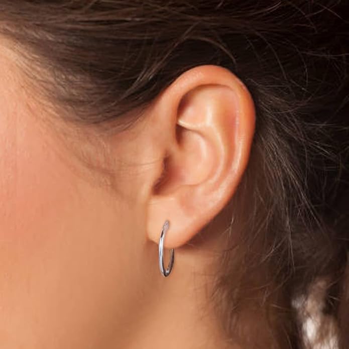 AoedeJ 925 Sterling Silver Hoop Earrings, High Polished Round Tiny Click-Top Hoop Earrings, Small Clasp Hoop Piercing Earrings