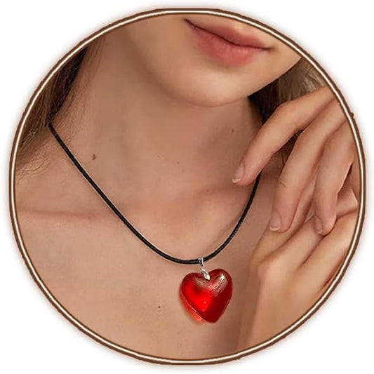 Zeffy Cute Heart Necklace 18k Gold/Silver Plated Tiny Heart Pendant Choker Necklaces Gold Love Heart Chain Necklace for Women Dainty Gold Jewelry Valentines Day Gifts for Women Girls Teen Girls