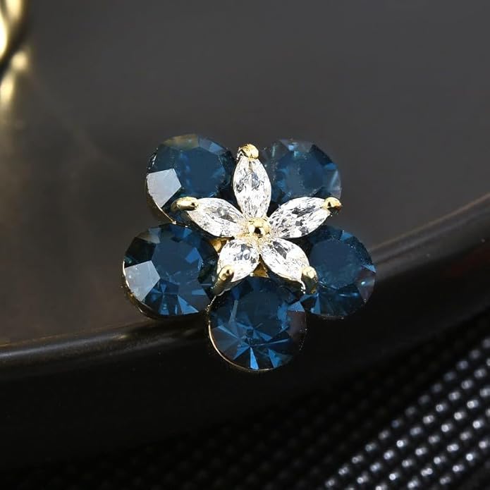 Flower Brooch for Women Girls Flower Rhinestone Brooch Gold Plated Lapel Pin Clothing Accessory Wedding Gift Fashion Jewelry for Mom Wife