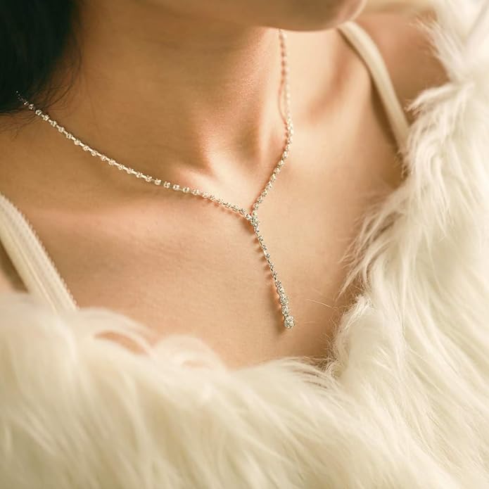 Silver Prom Jewelry Set for Women Rhinestone Necklace Dangle Earrings Bracelet Clutch Purse Silver Accessories Bride Bridesmaid Crystal Bridal Jewelry for Wedding Engagement Party Prom Accessories