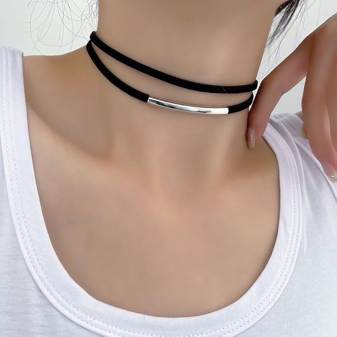 Black Choker Necklaces for Women 90s Red Black Velvet Choker Necklace Thick Thin Chocker Tube Heart Circle Choker Necklace Lace Tatto Collar Necklace Goth Choker Jewelry
