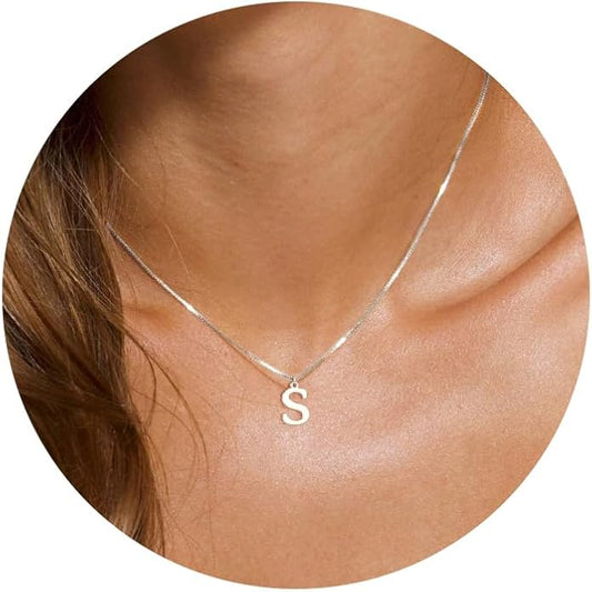 Foxgirl Gold Initial Necklaces for Women, Dainty Gold Letter Necklace Tiny A-Z Pendant Choker Necklace Trendy Cute Personalized Monogram Name Necklace Gold Jewelry Necklace for Women Gift