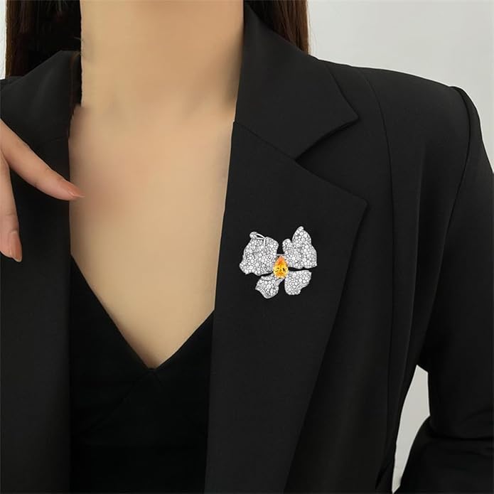 Animal Brooch for Women Girls 18k Gold Plated Animal Brooch Pin Rhinestone Animal Brooch Lapel Pin Jewelry Thanksgiving Day Birthday Wedding Gifts for Mom Wife