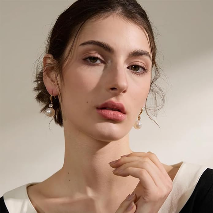 8YEARS Chunky Gold Hoop Earring for Women, 18K Gold Plated Lightweight Thick Hoops, Hypoallergenic Trendy Jewelry for Gift