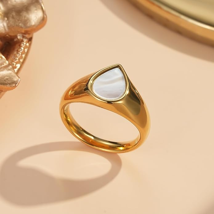 YeGieonr Gold Rings for Women Trendy Non Tarnish Chunky Gold Plated Ring, Waterproof Stainless Steel Gold Jewelry Gift