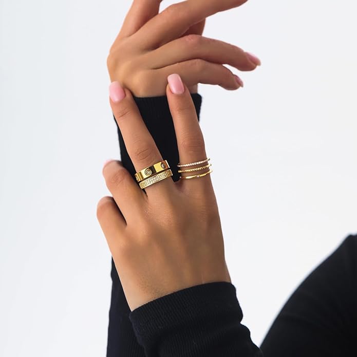 PDWZNBA Gold Rings for Women Non Tarnish Stackable Rings Trendy Dainty 18K Gold Plated Stacking Rings Set Love Friendship Rings Band Rings Promise Wedding Engagement Rings Size 5-11