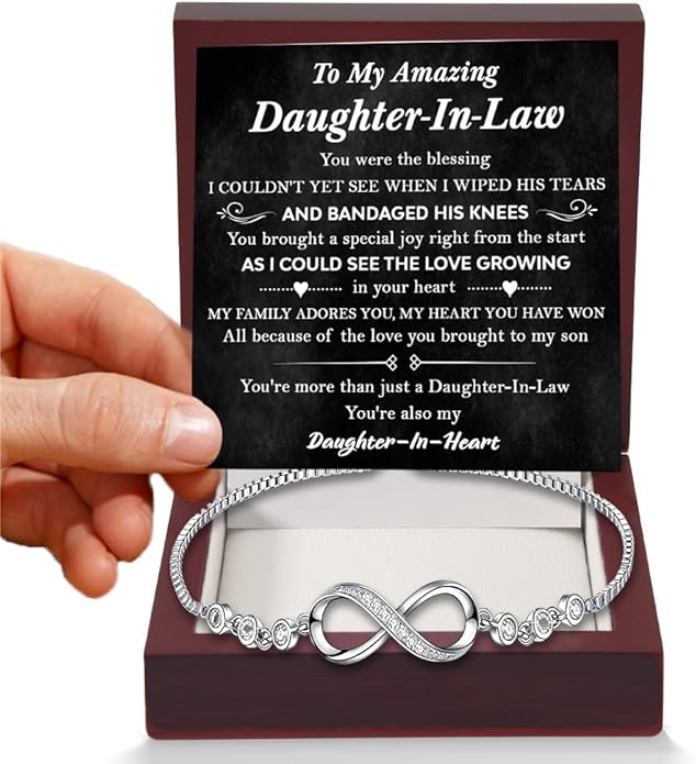 To My Beautiful Daughter In Law Bracelet From Mother-In-Law, Daughter In Law Birthday Gifts, Infinity Star Heart Bracelet For Her With Heartfelt Message Card & Elegant Box, Bonus Daughters Bracelets