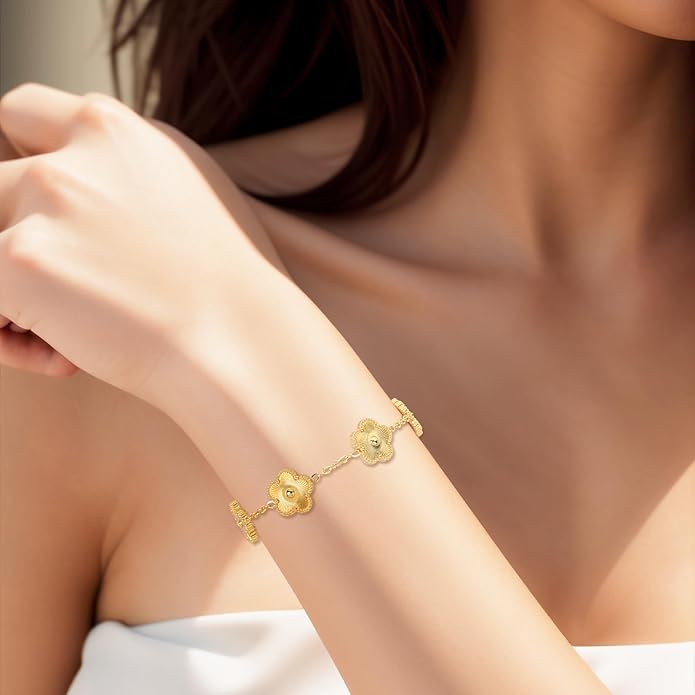 Snyxdrae Hypoallergenic Women's Four Leaf Clover Jewelry Set 14K Gold-Plated Stainless Steel Clover Necklace Bracelet Earrings Fashionable And Exquisite Daily for Women Accessory Gift