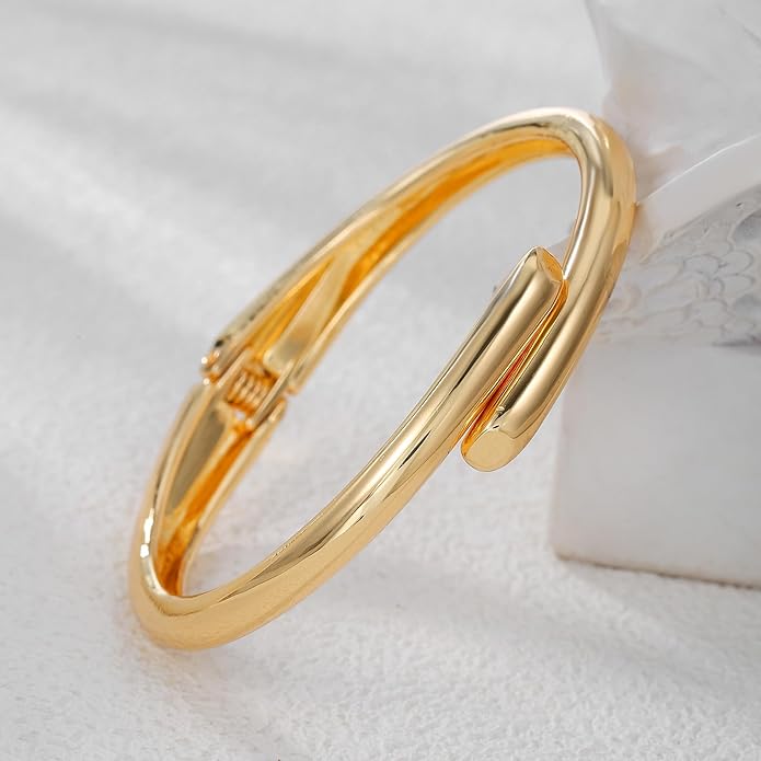 jokcde Chunky Gold/Silver Gold Cuff Bangle Bracelets for Women Trendy Hinged Cuff Open Wide Chunky Gold Bracelet Minimalist Bangle Jewelry Gift