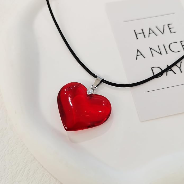 Zeffy Cute Heart Necklace 18k Gold/Silver Plated Tiny Heart Pendant Choker Necklaces Gold Love Heart Chain Necklace for Women Dainty Gold Jewelry Valentines Day Gifts for Women Girls Teen Girls