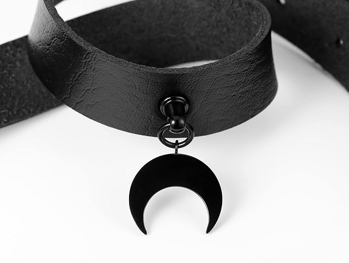 Black Choker Goth Necklace Pu Leather Choker Necklace for Women With Pendant Punk Emo Jewelry Gothic Collar Adjustable